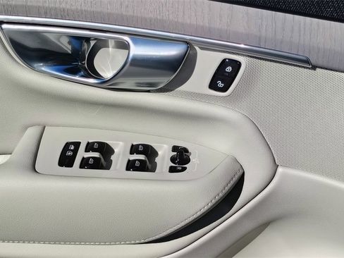 New 2026 Volvo XC90 B6 Ultra image 10