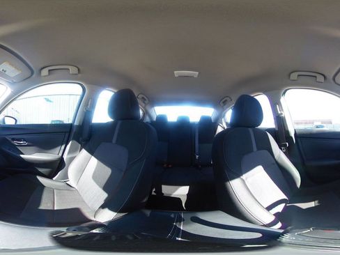 Used 2025 Nissan Sentra SV image 40