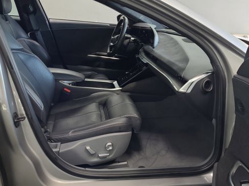 Used 2022 Lucid Air Grand Touring image 8