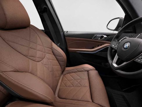 New 2026 BMW X5 xDrive50e w/ Executive Package AWD/4WD image 10
