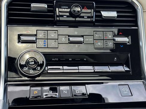Used 2025 Nissan Armada Platinum AWD/4WD image 24