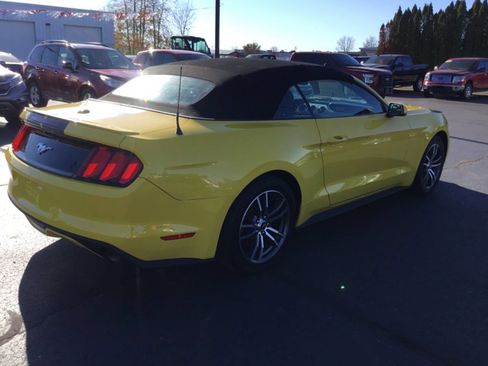 Used 2016 Ford Mustang Premium image 6