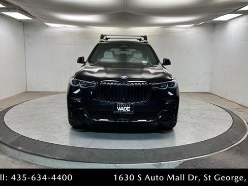 Used 2022 BMW X7 M50i image 8