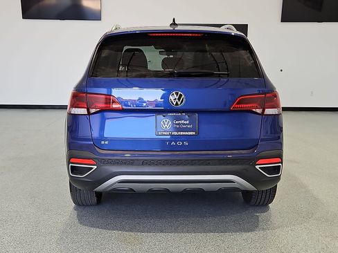 Certified 2023 Volkswagen Taos SE FWD image 7