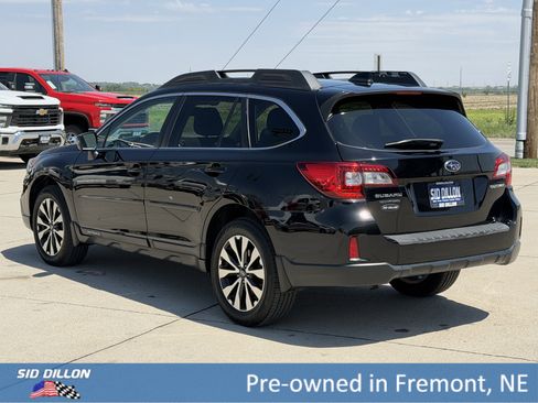 Used 2016 Subaru Outback 2.5i Limited AWD/4WD image 7