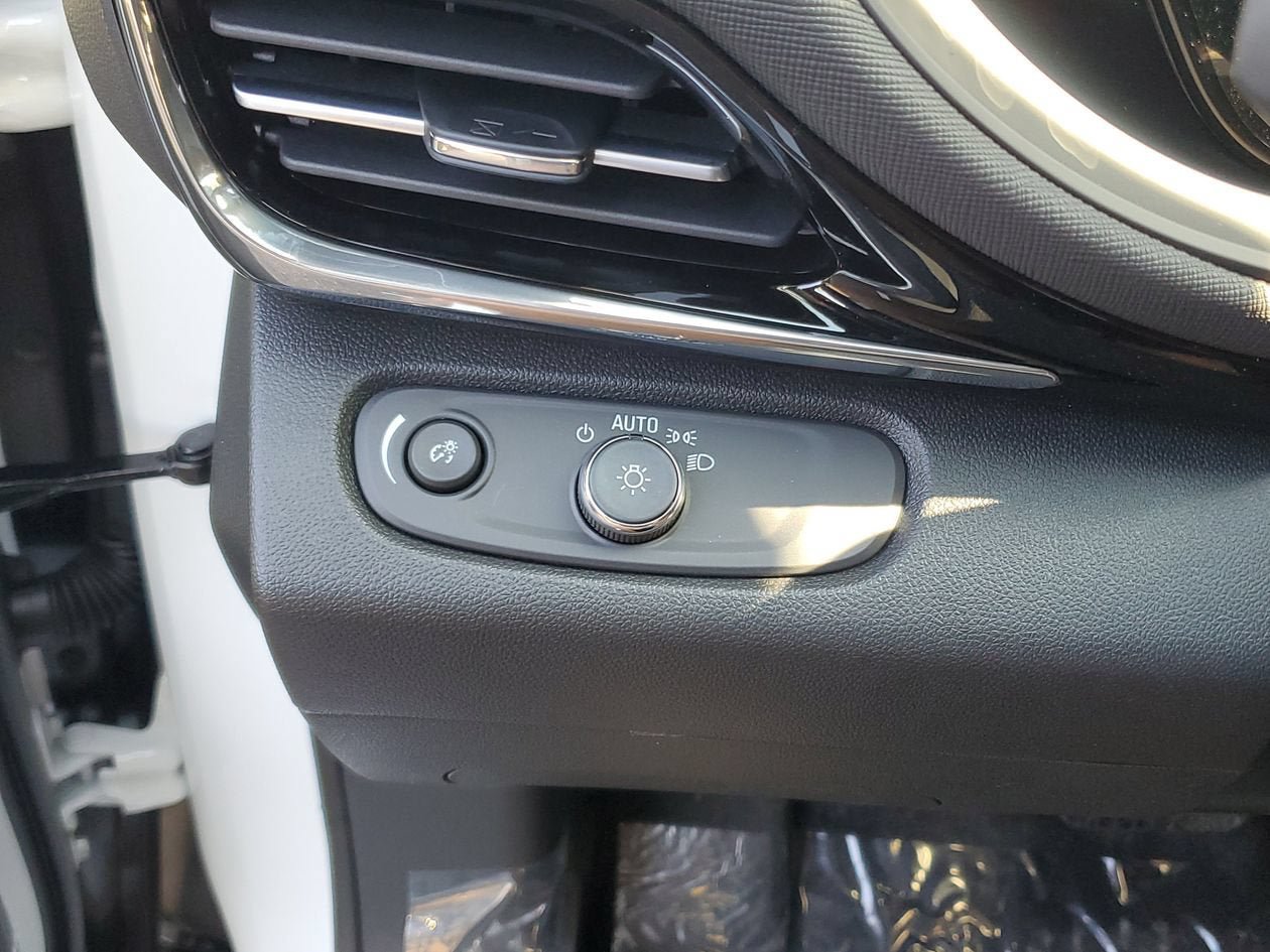 New 2026 Buick Envista Sport Touring w/ Convenience I Package FWD image 29