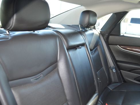 Used 2013 Cadillac XTS Premium image 29