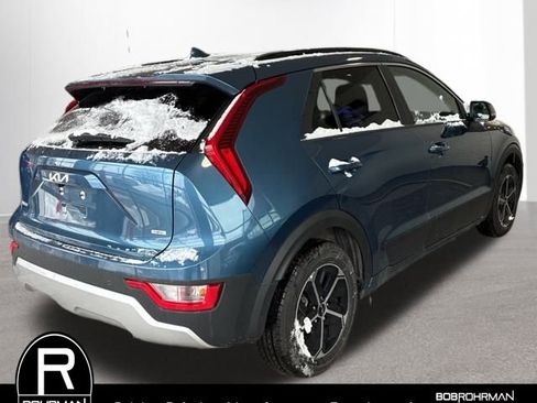 Certified 2024 Kia Niro EX image 4