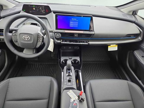 New 2026 Toyota Prius Plug-In Hybrid image 5