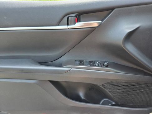 Used 2023 Toyota Camry SE FWD image 37