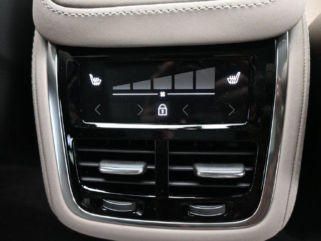 New 2026 Volvo XC90 B6 Plus w/ Protection Package Premier AWD/4WD image 35