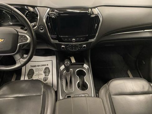 Used 2020 Chevrolet Traverse LT w/ LT Premium Package AWD/4WD image 34