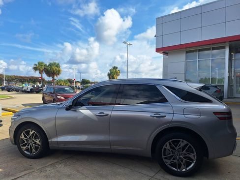 Used 2025 Genesis GV70 2.5T w/ Advanced Package AWD/4WD image 7