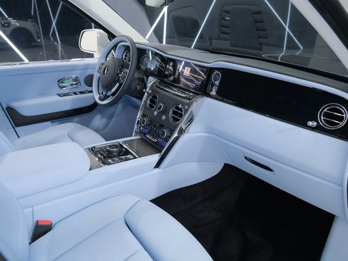 Used 2026 Rolls-Royce Cullinan AWD/4WD image 52