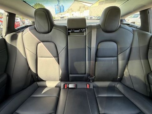 Used 2018 Tesla Model 3 Long Range RWD image 40