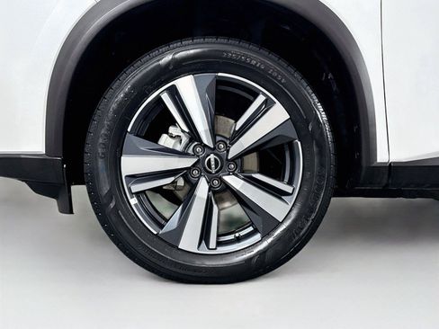 Used 2026 Nissan Rogue SL AWD/4WD image 44