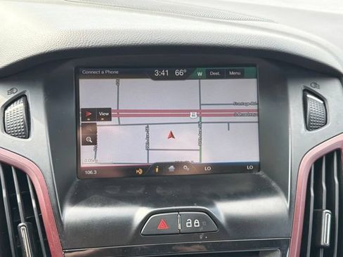 Used 2014 Ford Focus Titanium FWD image 17