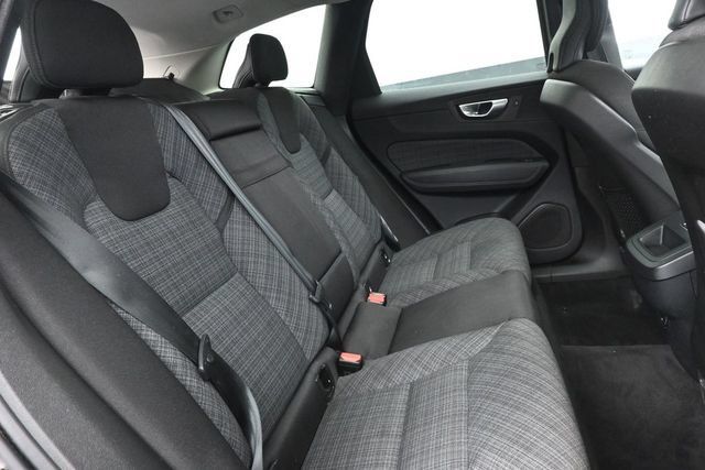Used 2024 Volvo XC60 B5 Core w/ Climate Package AWD/4WD image 30