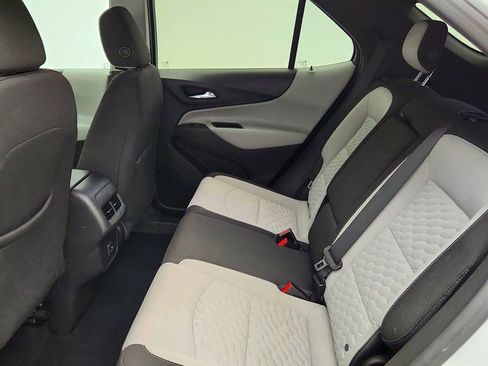 Used 2019 Chevrolet Equinox LS w/ LS Convenience Package FWD image 21