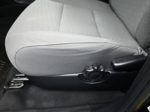 Certified 2023 Toyota Tacoma SR AWD/4WD image 7