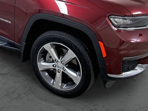 Used 2024 Jeep Grand Cherokee L Limited w/ Luxury Tech Group II AWD/4WD image 14