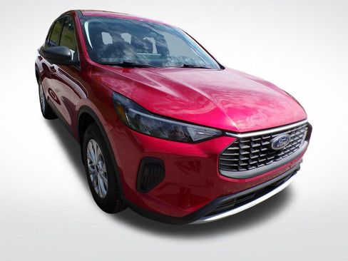 Used 2023 Ford Escape Active w/ Tech Pack #1 AWD/4WD image 9