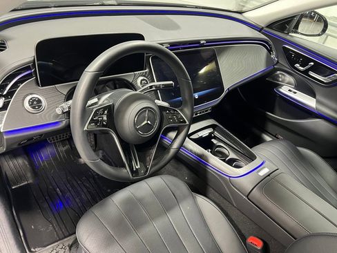 Used 2025 Mercedes-Benz E 450 4MATIC All-Terrain Wagon image 21