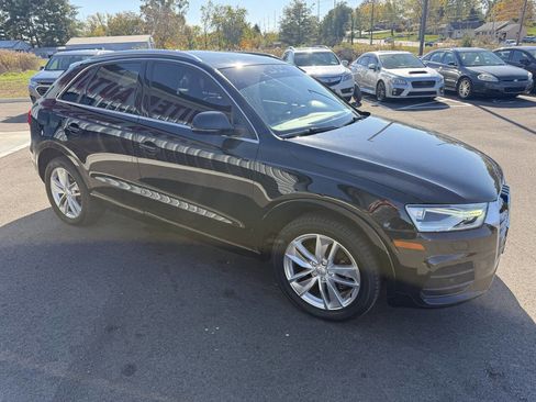 Used 2016 Audi Q3 2.0T Premium Plus w/ Technology Package image 4