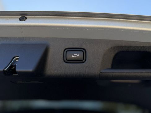 Used 2024 Hyundai Palisade Calligraphy image 33