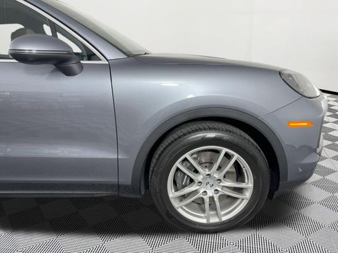 Used 2026 Porsche Cayenne AWD/4WD image 12