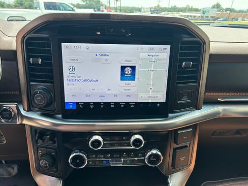 Used 2026 Ford F150 King Ranch w/ Equipment Group 601A High AWD/4WD image 29