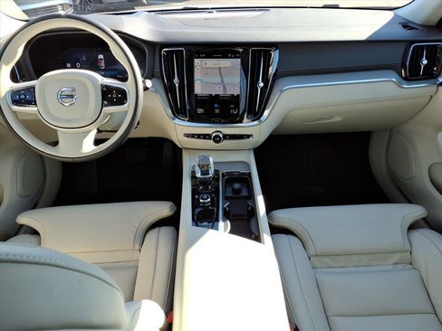 Certified 2026 Volvo V60 B5 Cross Country Ultra w/ Protection Package Premier image 10