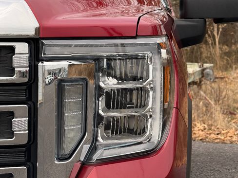 Used 2020 GMC Sierra 2500 SLT w/ SLT Convenience Package image 16