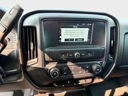 Used 2019 Chevrolet Silverado 2500 W/T AWD/4WD image 13