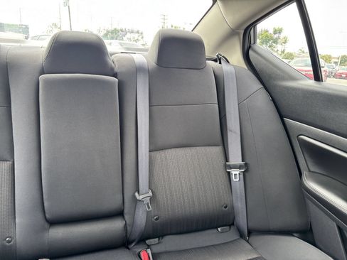 Used 2025 Nissan Altima 2.5 SV FWD image 38
