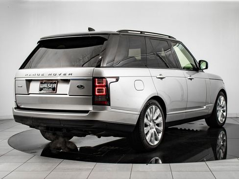 Used 2017 Land Rover Range Rover Supercharged image 7