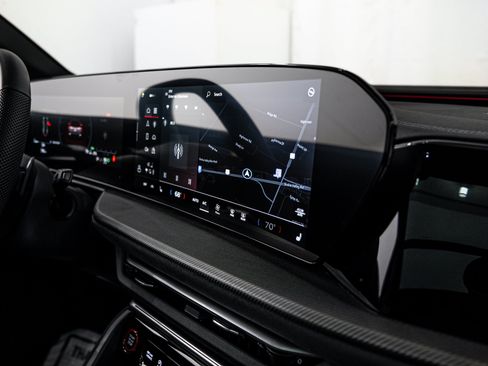 Certified 2025 Audi SQ5 Premium Plus w/ Premium Plus Package AWD/4WD image 9