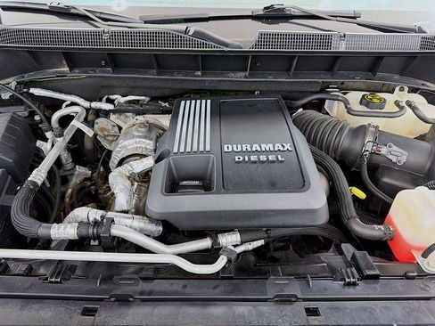 Used 2021 Chevrolet Silverado 1500 RST w/ Z71 Off-Road Package AWD/4WD image 16
