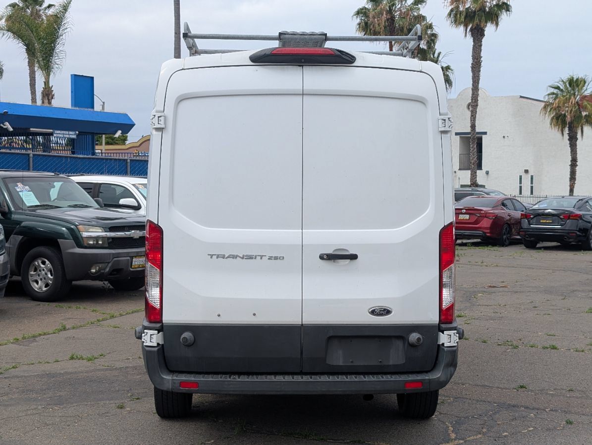 Used 2018 Ford Transit 250 148 Medium Roof RWD image 10