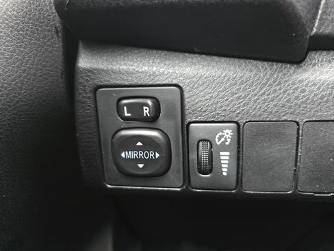 Used 2015 Toyota Corolla S FWD image 21