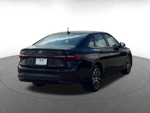 Used 2025 Volkswagen Jetta SE image 14