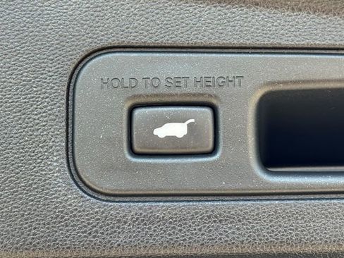 Used 2023 Acura MDX SH-AWD w/ Advance Package image 13