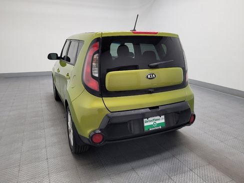 Used 2016 Kia Soul + FWD image 6