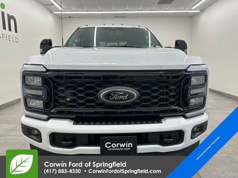 New 2026 Ford F350 Lariat w/ Black Appearance Package image 7