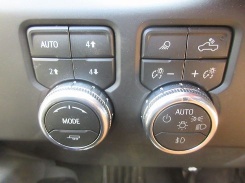 New 2026 GMC Sierra 1500 AT4 w/ AT4 Premium Package image 17