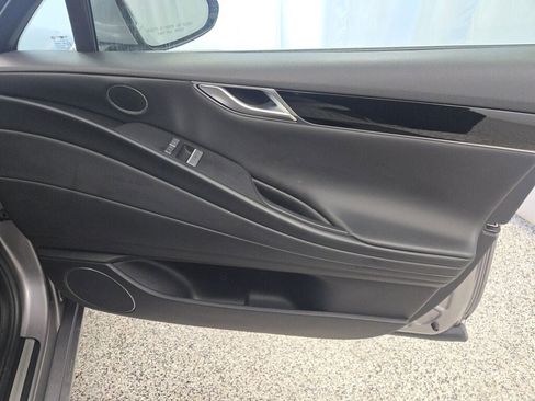 Used 2023 Genesis G80 2.5T image 6