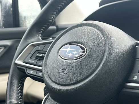 Used 2022 Subaru Ascent Limited w/ Technology Package image 32