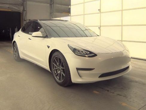 Used 2021 Tesla Model 3 Long Range image 3