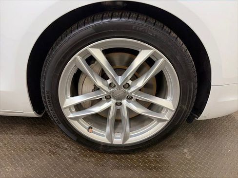 Used 2015 Audi A8 4.0T w/ Luxury Package image 37