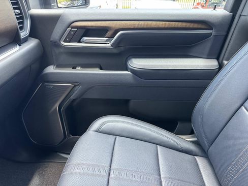 Used 2025 Chevrolet Silverado 2500 High Country w/ High Country Premium Package AWD/4WD image 22